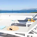 Romana Aparthotel 4*