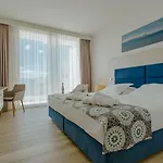 Aparthotel Romana 4*