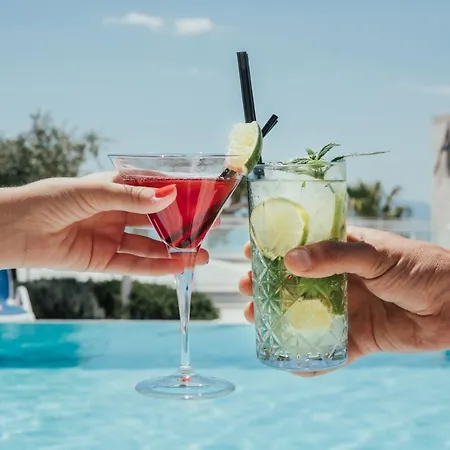 Romana Aparthotel 4*