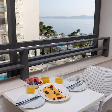 Romana 4* Makarska