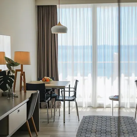 Romana 4* Makarska