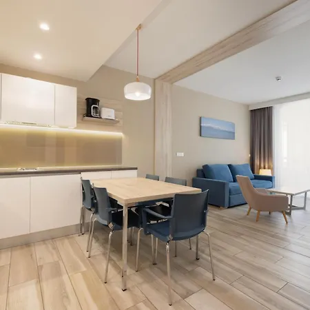 Romana Hotel apartamentowy Makarska