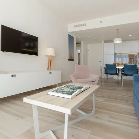 Romana Apartahotel
