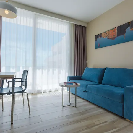 Apartahotel Romana