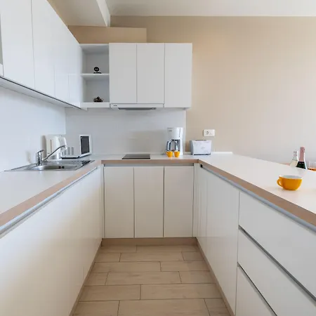 Romana Aparthotel 4*