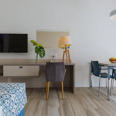 Romana Apartahotel Makarska