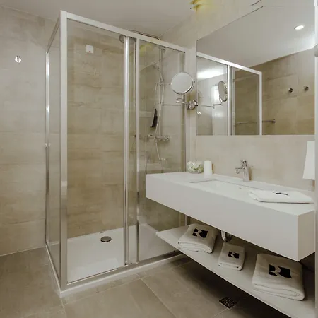 Apartahotel Romana 4*