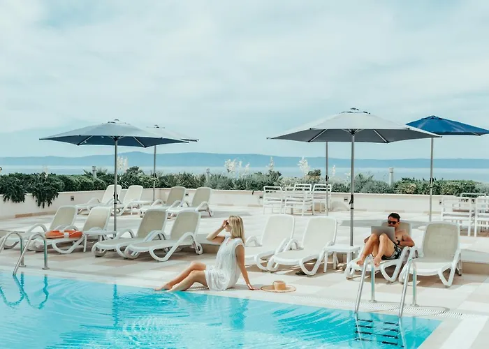 Romana Apartmanhotel 4*