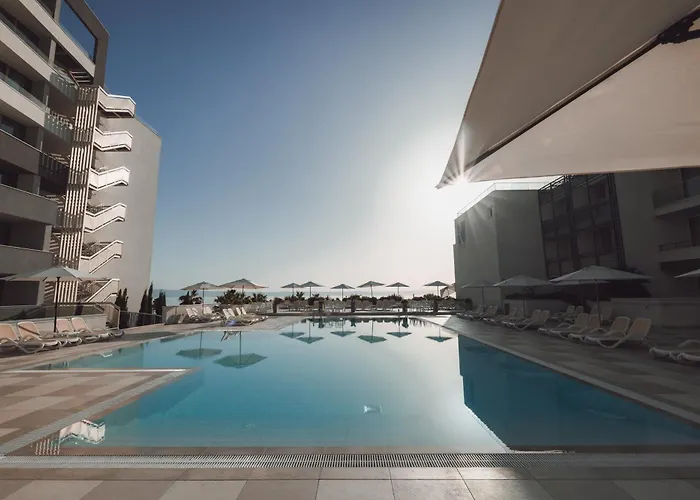 Apartmanhotel Romana 4*