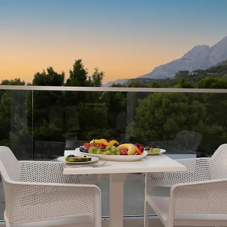 Apartmanhotel Romana 4*