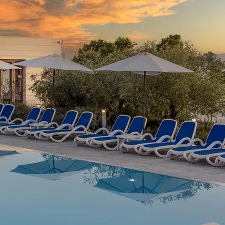 Romana Apartmanhotel