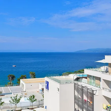 Apartmanhotel Romana 4*